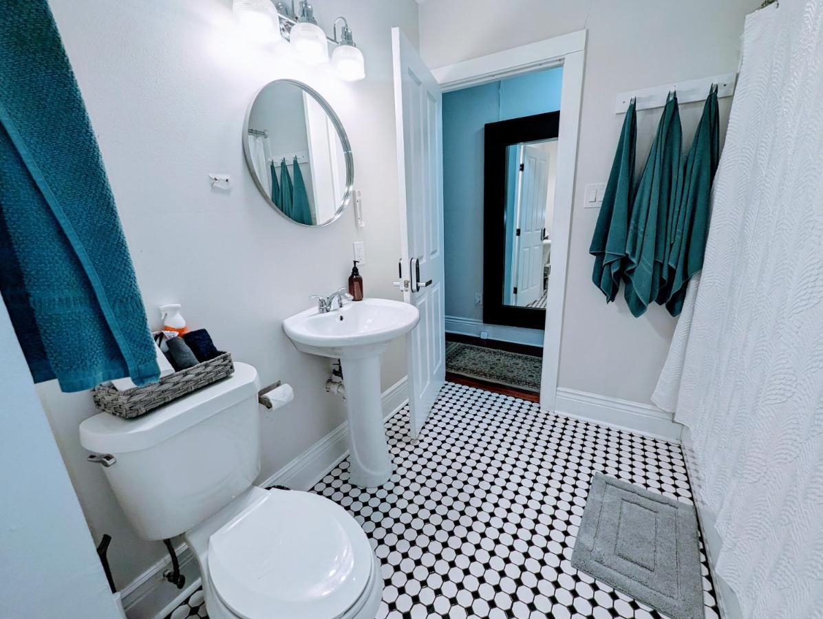 Royal Residence New Orleans Bagian luar foto